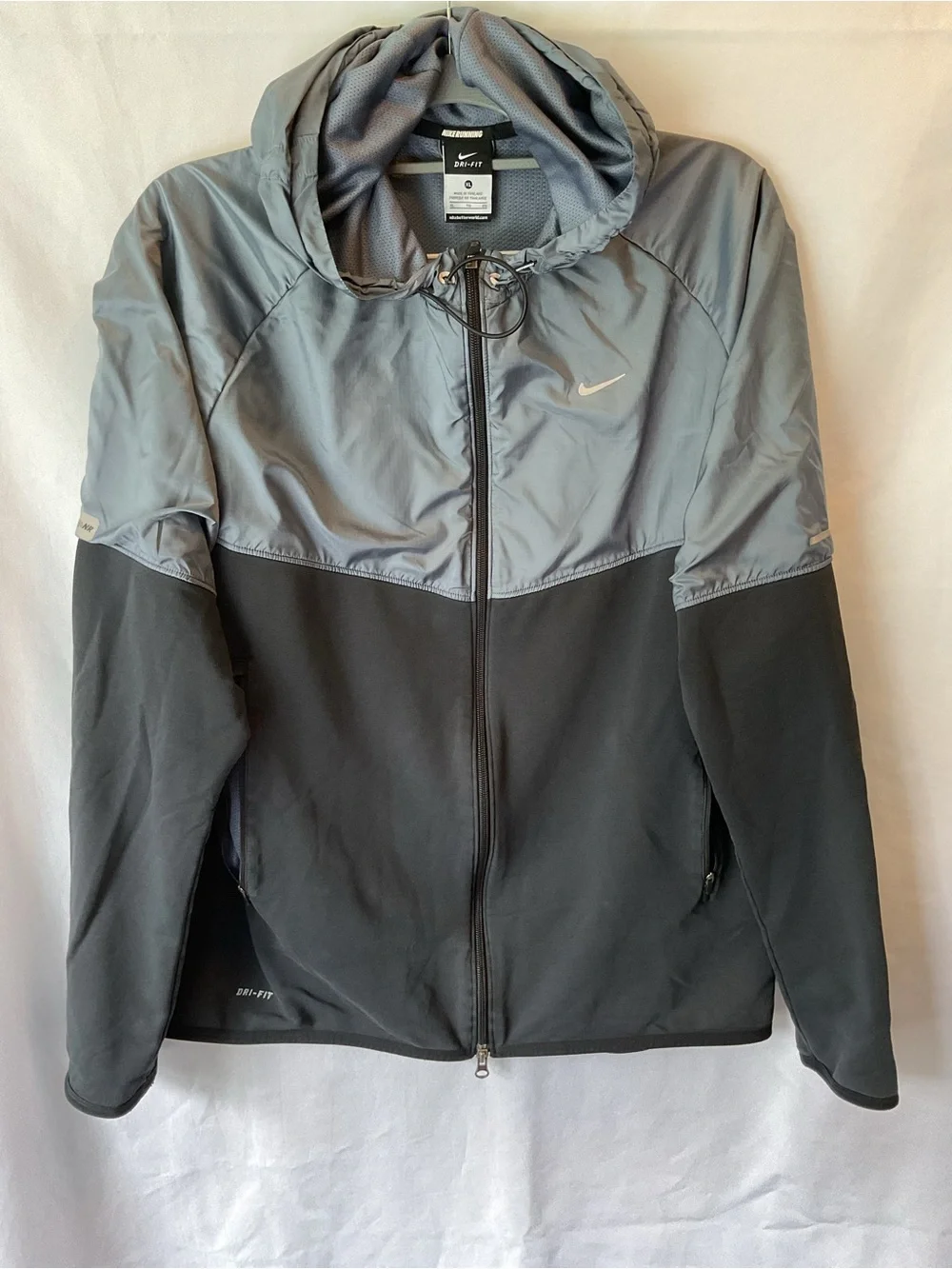 Nike Running Two-Tone Dri-Fit Hooded Jacket - Gray & Black